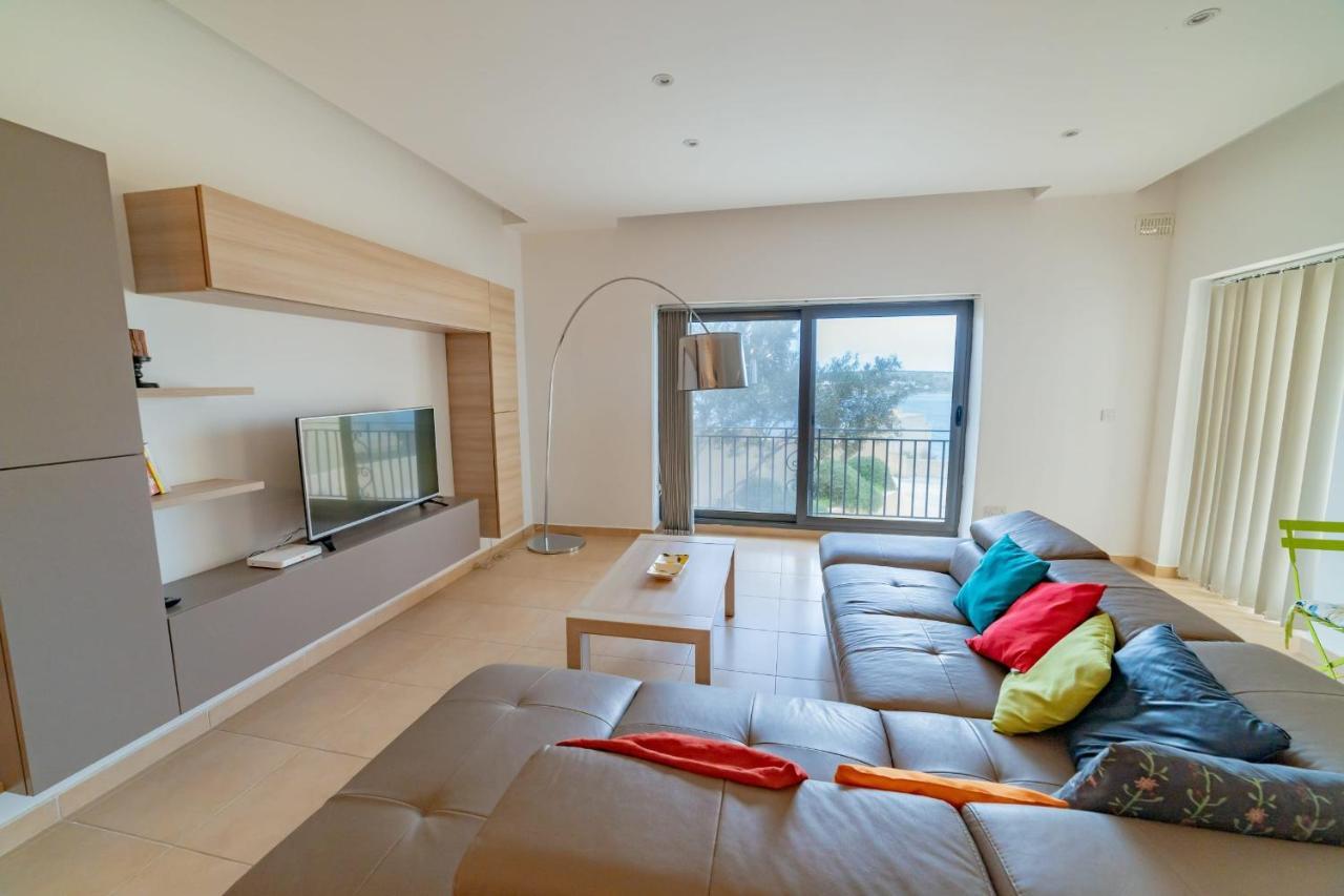 Luxury Seaview & Pool-Hosted By Sweetstay 멜리에하 외부 사진