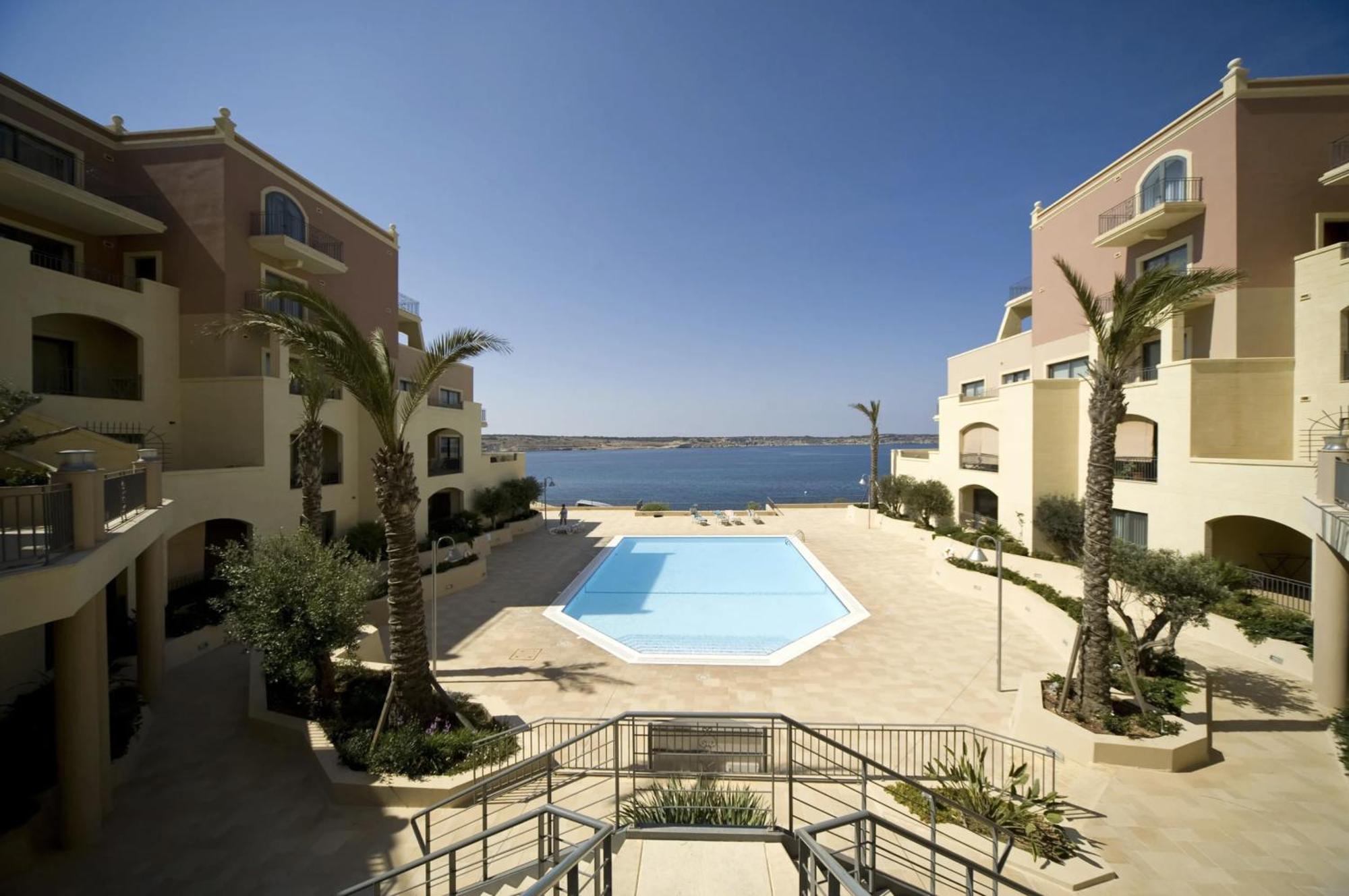 Luxury Seaview & Pool-Hosted By Sweetstay 멜리에하 외부 사진
